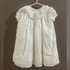 White with beige/cream detailing church or nice outing dress! Boutique-18ms.